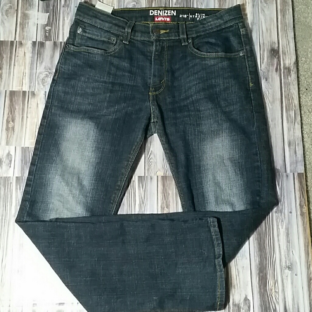 Denizen From Levi slim stright fit jeans
